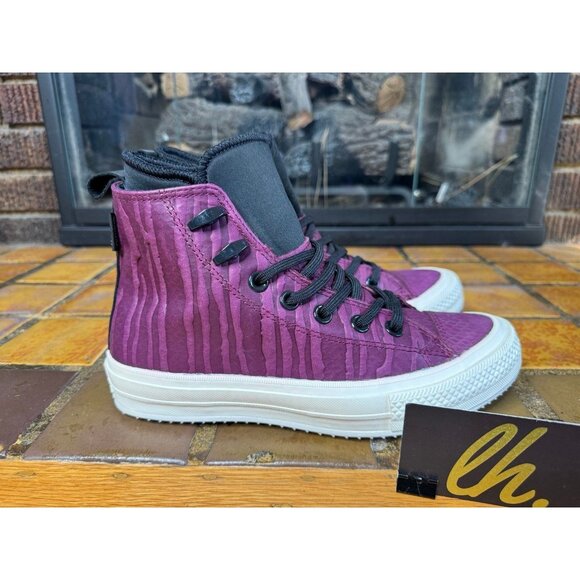 Women’s 7 Converse Chuck Taylor All Star “Lion Fish” Leather Waterproof Boots - Picture 1 of 9